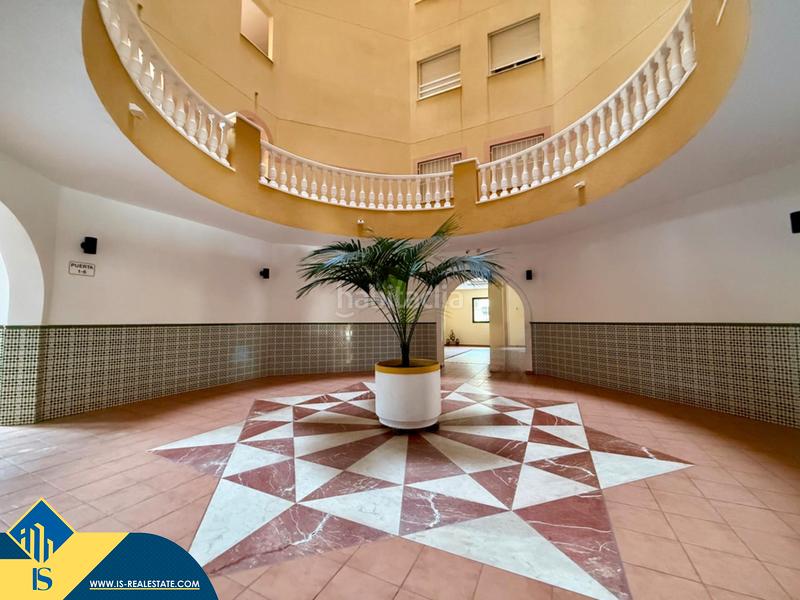 Foto a3c46390-2f20-45f7-84a4-3a2d805adb36. Pis amb piscina a Aguas Nuevas Torrevieja