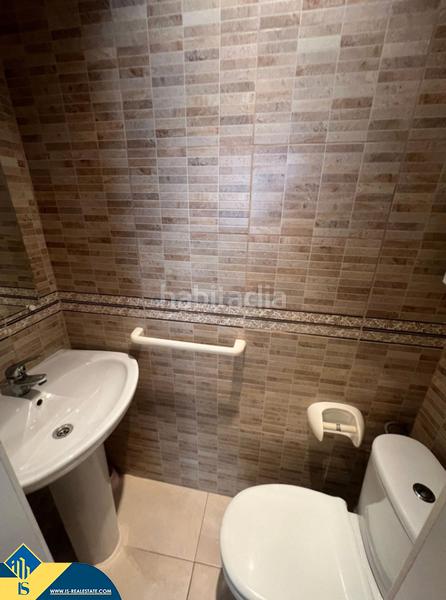 Foto 1e77dacf-657d-402f-8152-252bf835bbb2. Apartamento  con piscina comunitaria, en la provincia de alicante, en la ciudad , en la zona de playa dEl Acequión. 2 en Torrevieja