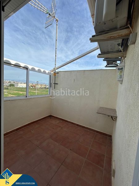 Foto 4a69a47b-8736-4a81-9c06-db21df3876d1. Dúplex amb piscina a Los Balcones-Los Altos Torrevieja