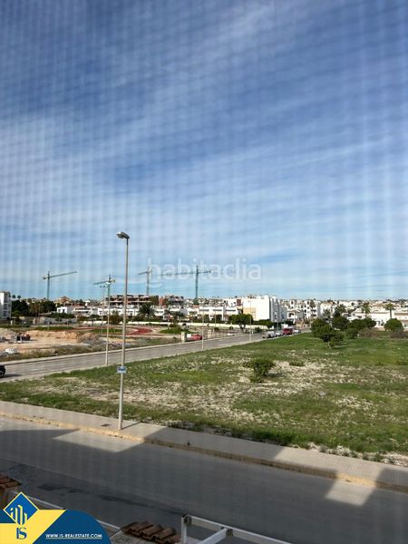Foto 6b16f6e9-3471-44df-ab76-f6c6673d3f8d. Dúplex amb piscina a Los Balcones-Los Altos Torrevieja