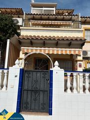 Dúplex a Los Balcones-Los Altos. Casa dúplex con piscina compartida, en la provincia de alicante,