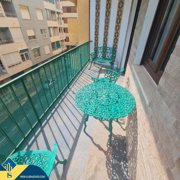 Foto b731104e-8b63-42a4-94aa-36cf3345c6fb. Àtic a Playa de los Náufragos Torrevieja