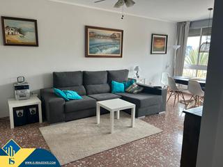 Piso en Punta Prima. Apartamento con terraza, en la provincia de alicante, en torrevi