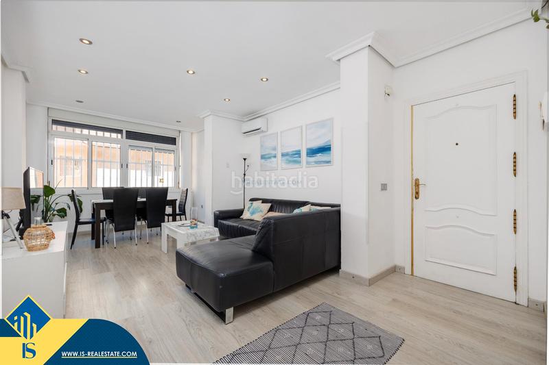 Foto 485ca0d3-103d-44fc-9a24-e61a7103a746. Appartamento in Zona Playa de los Locos Torrevieja