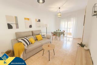Apartamento en Parque de las Naciones. Apartamento con piscina comunitaria, en la provincia de alicante