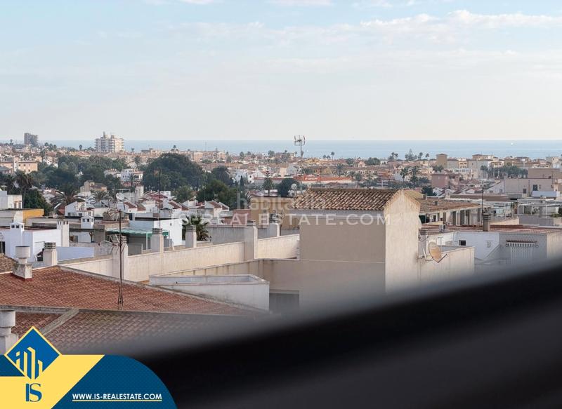 Foto 367bfc81-508d-4728-b0e9-d121ecab87e4. Attique avec chauffage dans Zona Playa del Cura Torrevieja