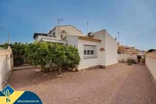 Casa a Dolores. Namas con piscina compartida, en la provincia de alicante, ciuda