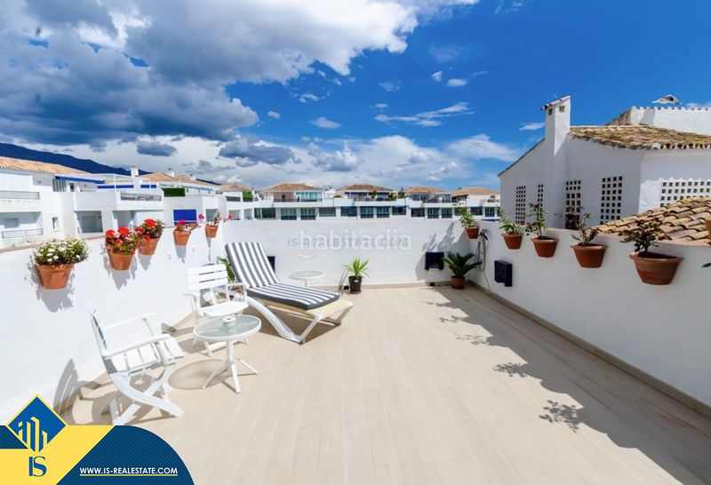 Foto 4cc2c413-3b07-495b-b39a-43e3db031a36. Àtic amb calefacció aparcament piscina a Puerto Banús Marbella