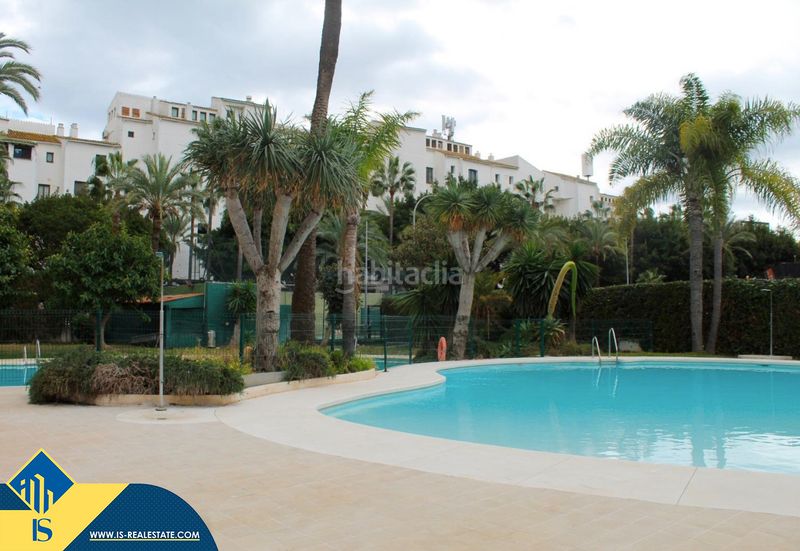 Foto a6d12489-c884-43fa-815f-fb9992a89fd6. Àtic amb calefacció aparcament piscina a Puerto Banús Marbella