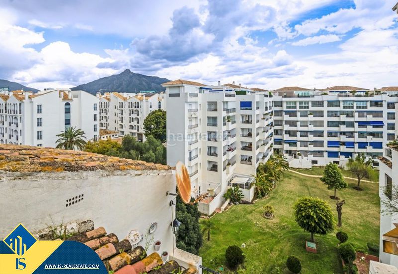 Foto aed24483-e051-47ab-b5bd-58f8cf29de9a. Àtic amb calefacció aparcament piscina a Puerto Banús Marbella