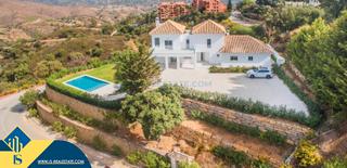 Xalet a Ojén. Villa reformada con piscina privada, en la provincia de málaga,