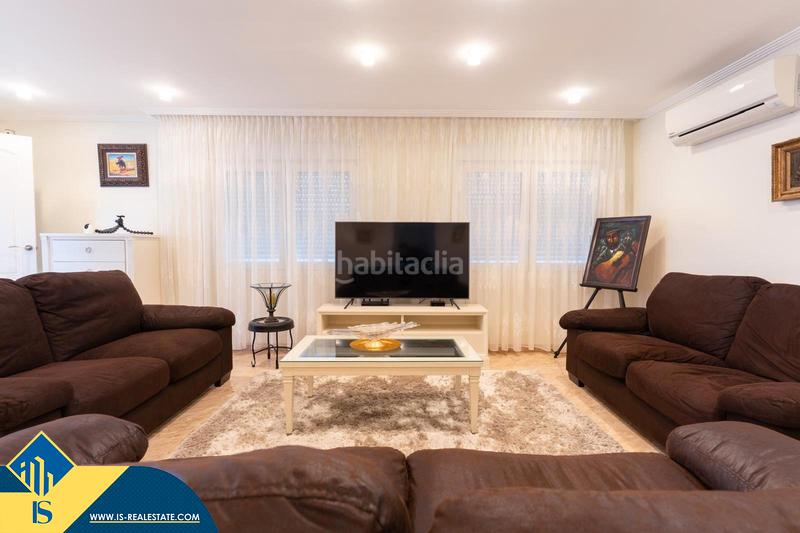 Foto 0ea5e1a8-3e2a-492c-8675-253a51247892. Chalet mit pool in Los Balcones-Los Altos Torrevieja