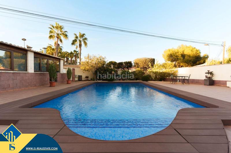Foto 2f72e31e-3654-45e4-b659-9b6b94843e72. Chalet mit pool in Los Balcones-Los Altos Torrevieja