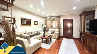 Chalet à Los Balcones-Los Altos. Villa con piscina privada, en la provincia de alicante, en torre