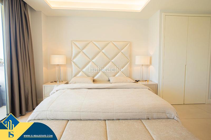 Foto 4db7d9be-0013-40c6-83e5-125f6fa6644f. Attique avec parking piscine dans Nueva Andalucía centro Marbella