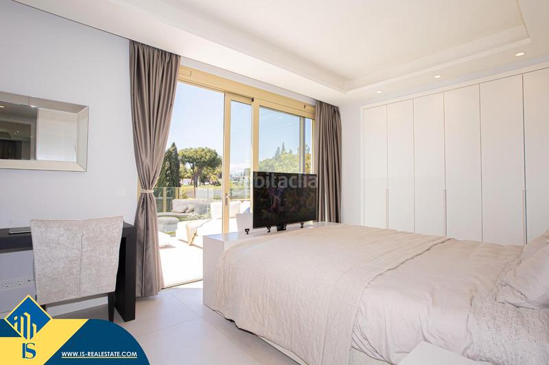 Foto 62acf62d-6189-47ec-8506-7f542ed0cf90. Attique avec parking piscine dans Nueva Andalucía centro Marbella