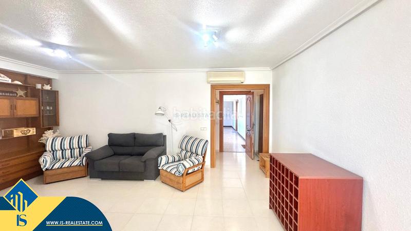 Foto 7c165eb8-0381-408c-847d-6f43dd02e6ae. Pis amb piscina a Campoamor Orihuela