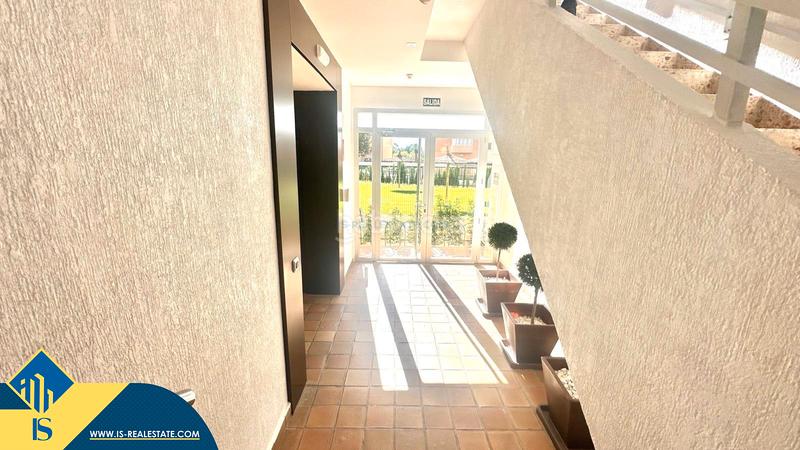 Foto e247d4a4-f235-4921-91e1-4e0c318d1eb9. Pis amb piscina a Campoamor Orihuela