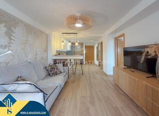 Appartement à Cabo Cervera. Apartamento renovado con terraza, en la provincia de alicante, e