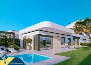 Chalet à Golf Bahía. Se está construyendo una villa con piscina privada en finestrat,