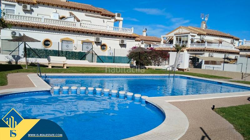 Foto 83609c64-3951-4c11-bea7-5378b40074a7. Zweistöckige wohnung mit parking pool in Los Balcones y los Altos Orihuela