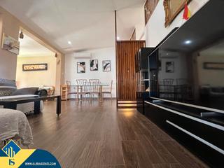 Appartement à Playa Flamenca. Casa reformada con piscina privada, en la provincia de alicante,