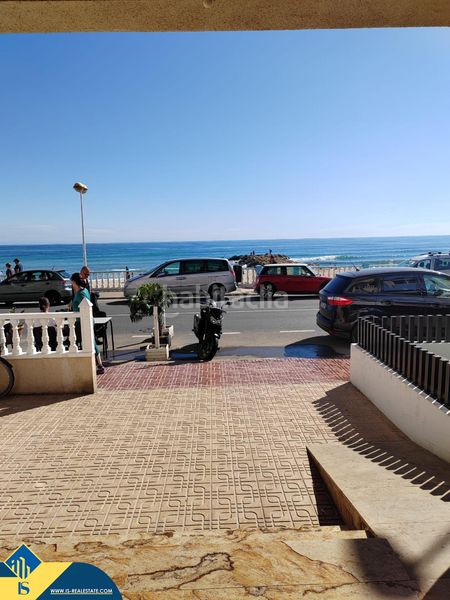 Foto cd861ad1-8141-4b19-b3df-778afa55cc16. Pis amb aparcament piscina a Zona Playa de los Locos Torrevieja