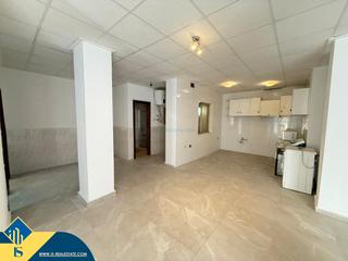 Appartement à Zona Playa de los Locos. Apartamento para reformar en la provincia de alicante, en torrev