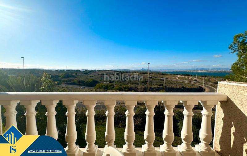 Foto 6d219fff-bb54-4de6-906d-6ed38227d4c3. Apartamento  con piscina comunitaria, en la provincia de alicante, en la ciudad . 2 habitaciones | 51 m² | 800 metros en Torrevieja