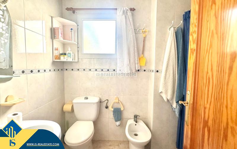 Foto 7629ff98-2944-484b-9ef8-038cb288702b. Apartamento  con piscina comunitaria, en la provincia de alicante, en la ciudad . 2 habitaciones | 51 m² | 800 metros en Torrevieja