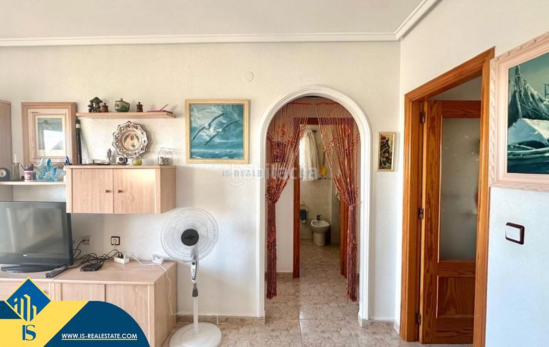 Foto 7a8bc415-0b3e-4bed-b51d-f544f95f8052. Apartamento  con piscina comunitaria, en la provincia de alicante, en la ciudad . 2 habitaciones | 51 m² | 800 metros en Torrevieja