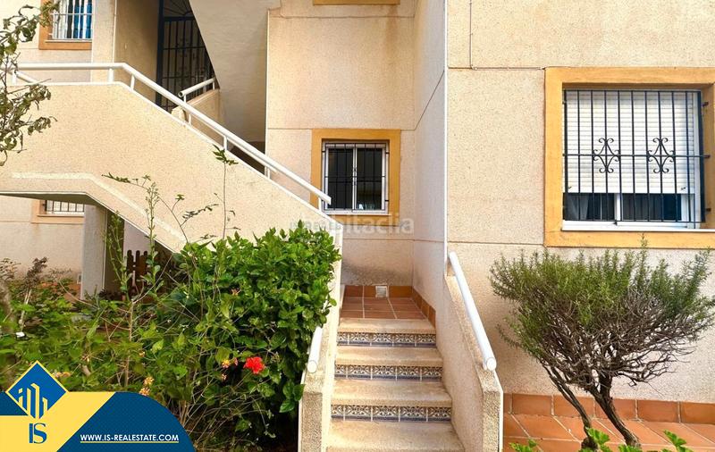 Foto a4d7c5a8-8de2-43ae-a03d-08660fbb0c9f. Apartamento  con piscina comunitaria, en la provincia de alicante, en la ciudad . 2 habitaciones | 51 m² | 800 metros en Torrevieja