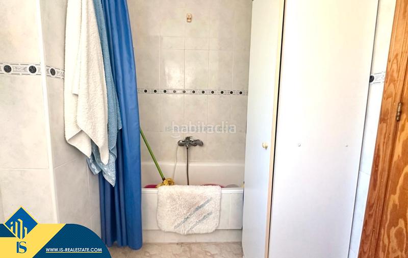 Foto ae3c044f-9b8d-48f9-bb32-7bff597ed598. Apartamento  con piscina comunitaria, en la provincia de alicante, en la ciudad . 2 habitaciones | 51 m² | 800 metros en Torrevieja