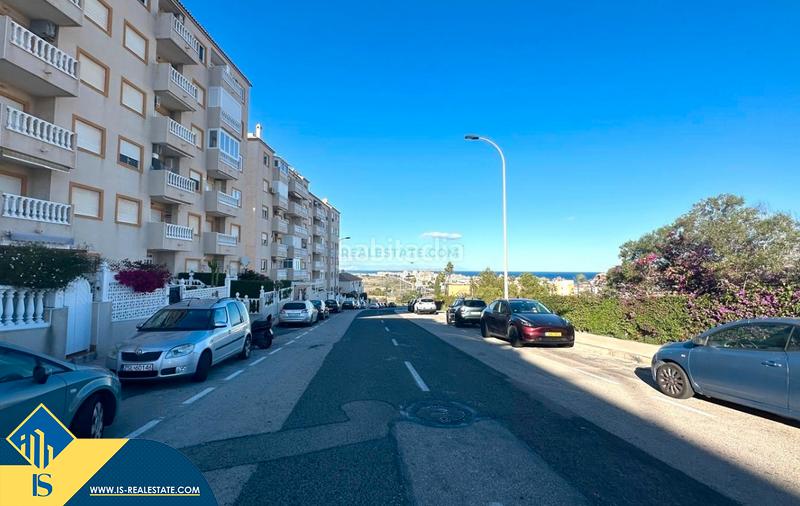 Foto feab3b0b-e2fd-4e71-81ad-1b6310b3db4d. Apartamento  con piscina comunitaria, en la provincia de alicante, en la ciudad . 2 habitaciones | 51 m² | 800 metros en Torrevieja