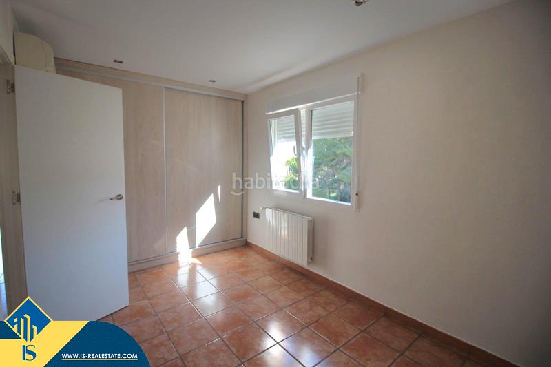 Foto 13604ec2-c21b-47f1-8e17-a138a5c64ff2. Xalet amb aparcament a Villamartín-Las Filipinas Orihuela