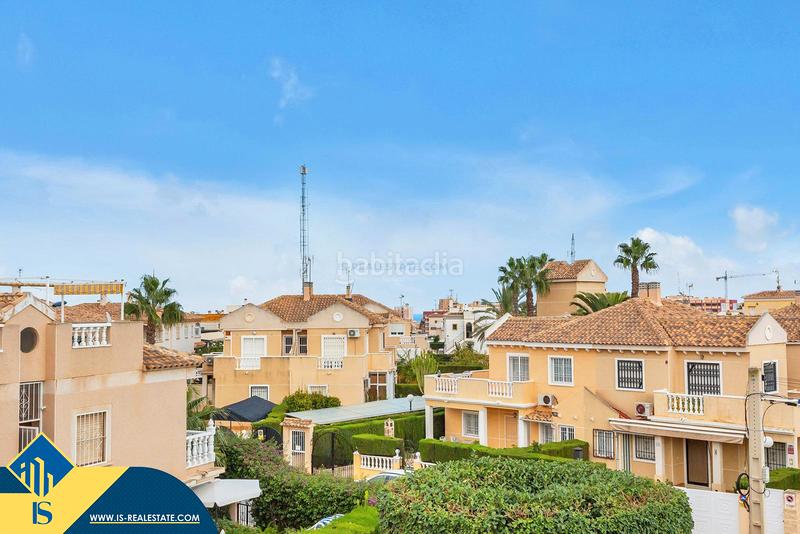 Foto 0f0a3d3a-af87-4141-9710-9719ddb75a23. Dúplex amb aparcament piscina a Platja de Torres Vila Joiosa (la)