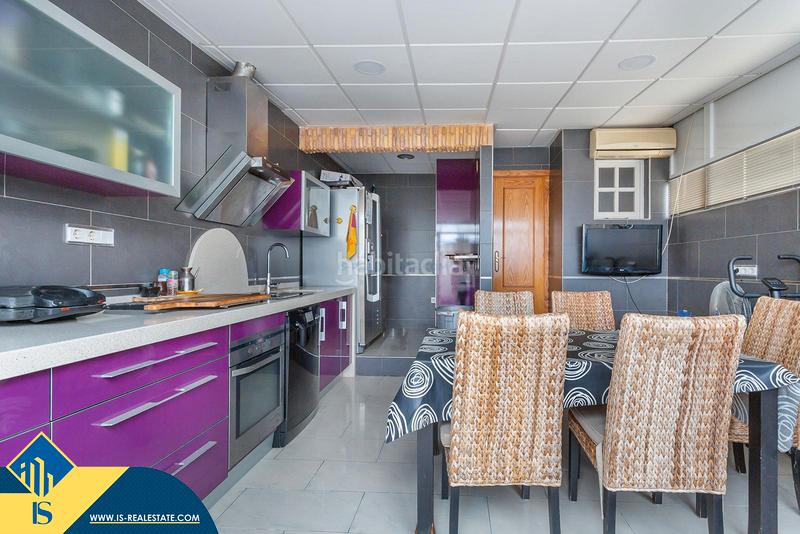 Foto 4ca63584-f51f-47e1-a305-ba40775ca06b. Dúplex amb aparcament piscina a Platja de Torres Vila Joiosa (la)