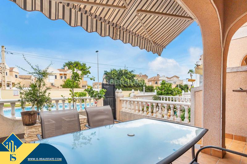 Foto c654a573-50a4-4b98-b9f8-d2e8292beb25. Dúplex amb aparcament piscina a Platja de Torres Vila Joiosa (la)