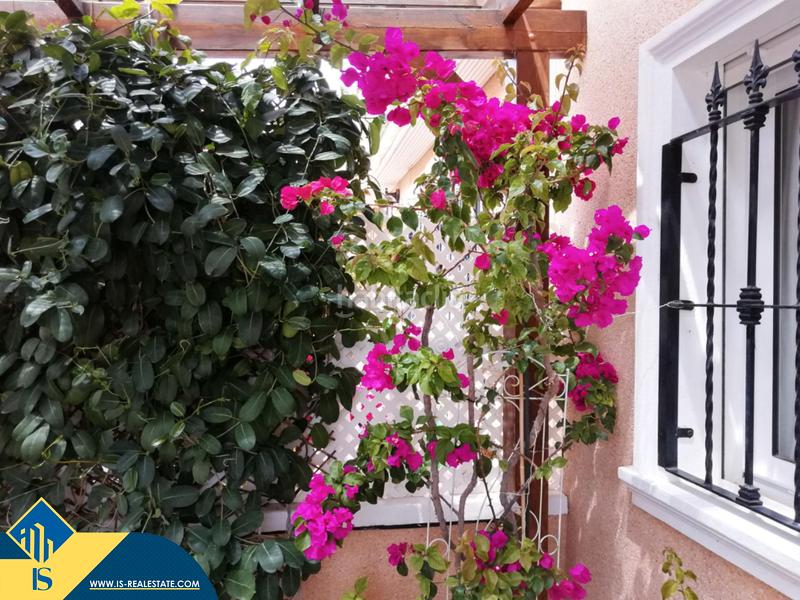 Foto dc5a062c-9961-40b1-9041-fe4f3178fc02. House with pool in Villamartín-Las Filipinas Orihuela