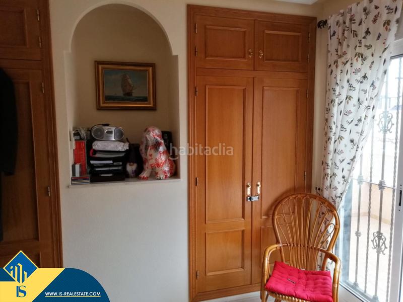 Foto fb52a189-9c52-44f7-a52a-9284da64d17e. House with pool in Villamartín-Las Filipinas Orihuela