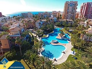 Ático en Zona los Frutales. Ático con piscina comunitaria, en la provincia de alicante, en l
