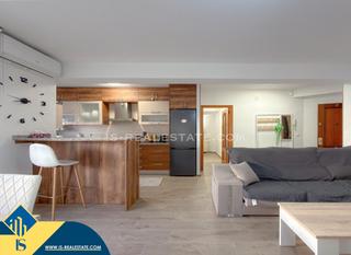 Piccolo appartamento in Zona Playa de los Locos. Apartamento reformado con terraza, en la provincia de alicante,