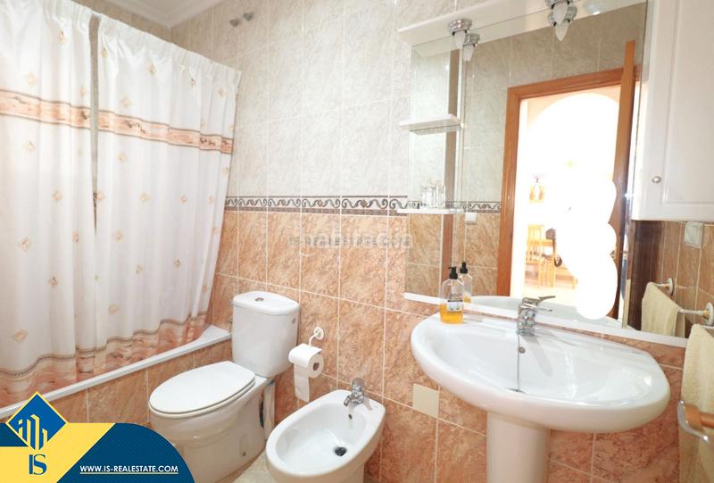 Foto ee08d190-a9ea-463c-9be5-a1fff2498379. Apartamento  con terraza, en la provincia de alicante, en la ciudad , en la zona de playa dEl Acequión. 1 habitación | en Torrevieja