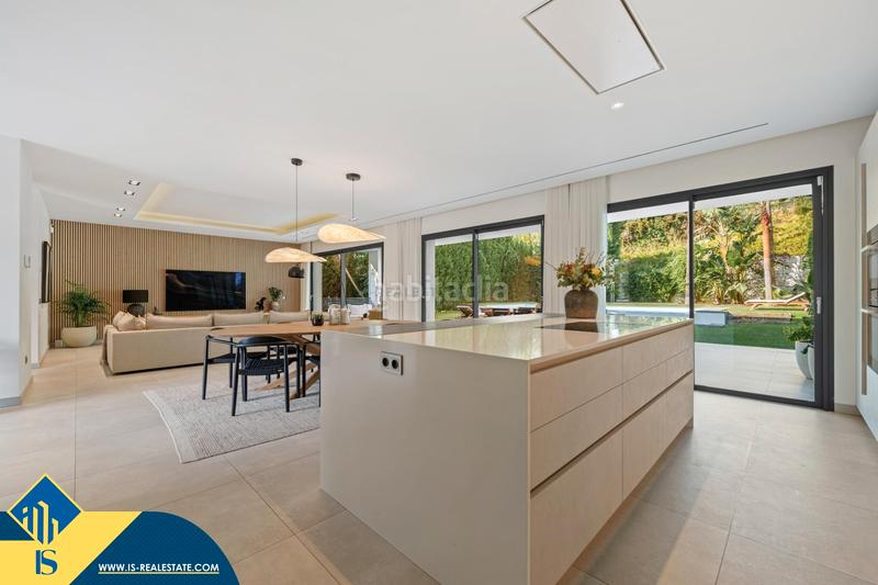 Foto 0b7791b3-0449-4f23-a3ba-7027f10fc8ad. Flat in Nueva Andalucía centro Marbella