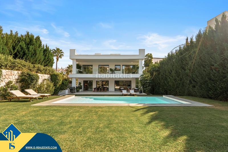 Foto de738717-a92b-4662-aa91-ea7f1b456493. Flat in Nueva Andalucía centro Marbella