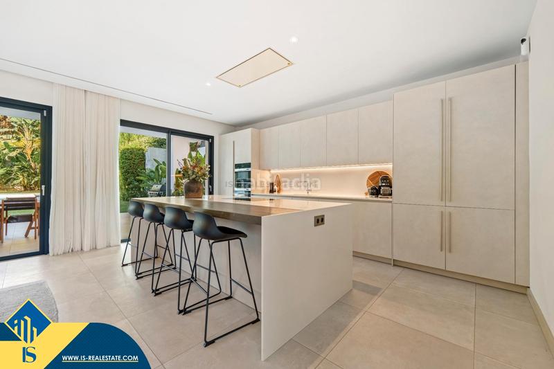 Foto 66bbcfc1-4fbe-4457-a707-9b89e331290e. Pis a Nueva Andalucía centro Marbella