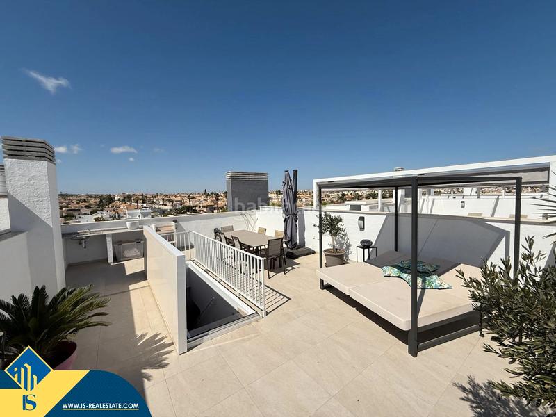 Foto 2f7f7512-30a8-403a-94c9-827fda021ef4. Attico con parcheggio piscina in Playa Flamenca Orihuela
