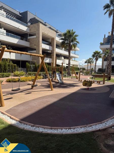 Foto 7e5ecdb7-cd16-4242-98d3-8b4cc4ef1490. Attico con parcheggio piscina in Playa Flamenca Orihuela