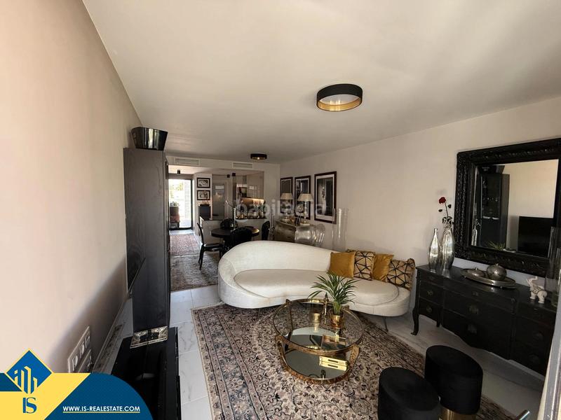 Foto bd4a98b8-266a-48c6-be16-f78c6fa00b90. Attico con parcheggio piscina in Playa Flamenca Orihuela