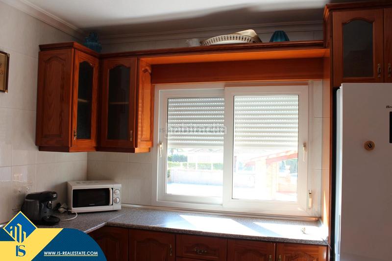 Foto 2781024a-fdf7-4ae5-8892-17e3c2a1cca6. Chalet con parcheggio piscina in Campoamor Orihuela